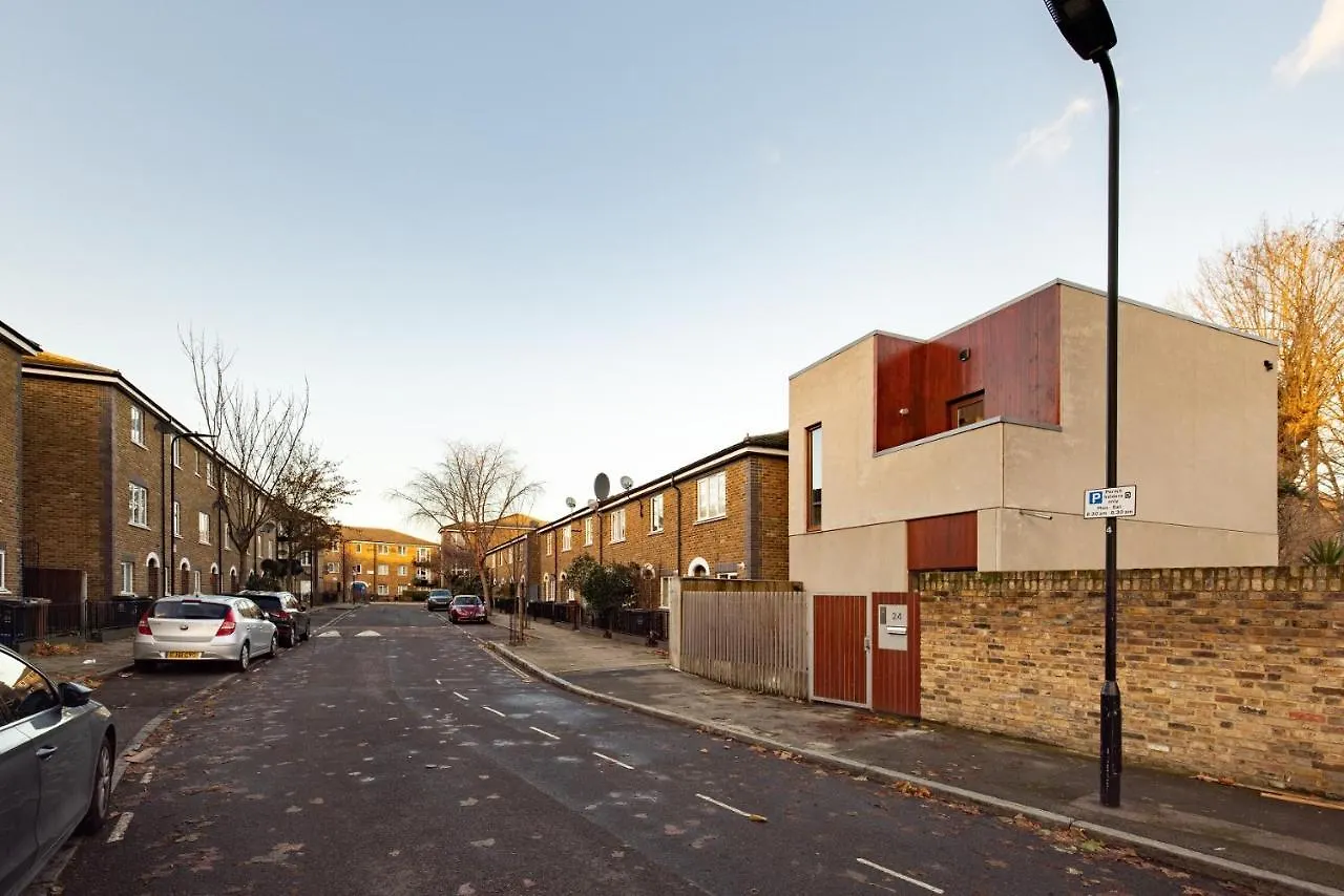 The Victoria Park Sanctuary - Stunning 2Bdr Flat Apartment London