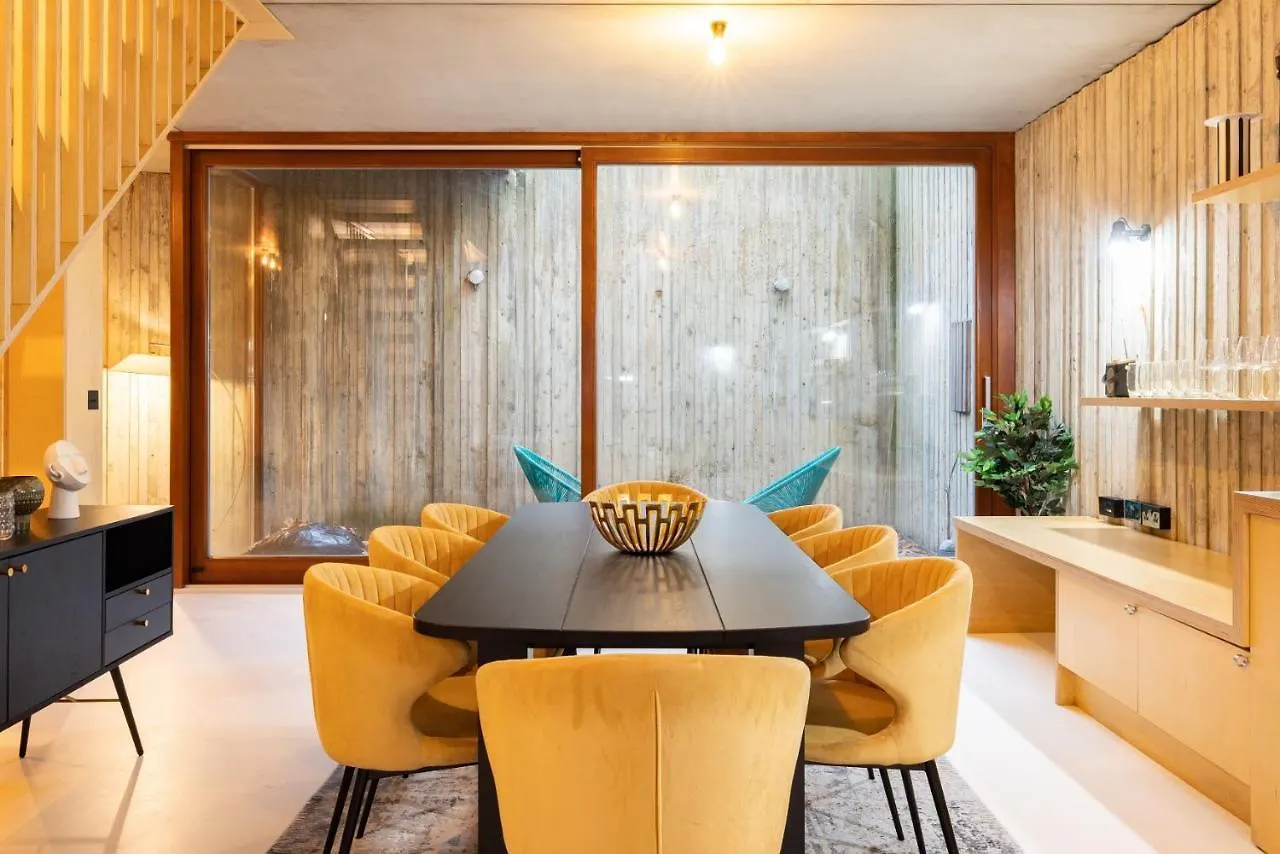 The Victoria Park Sanctuary - Stunning 2Bdr Flat Apartment London